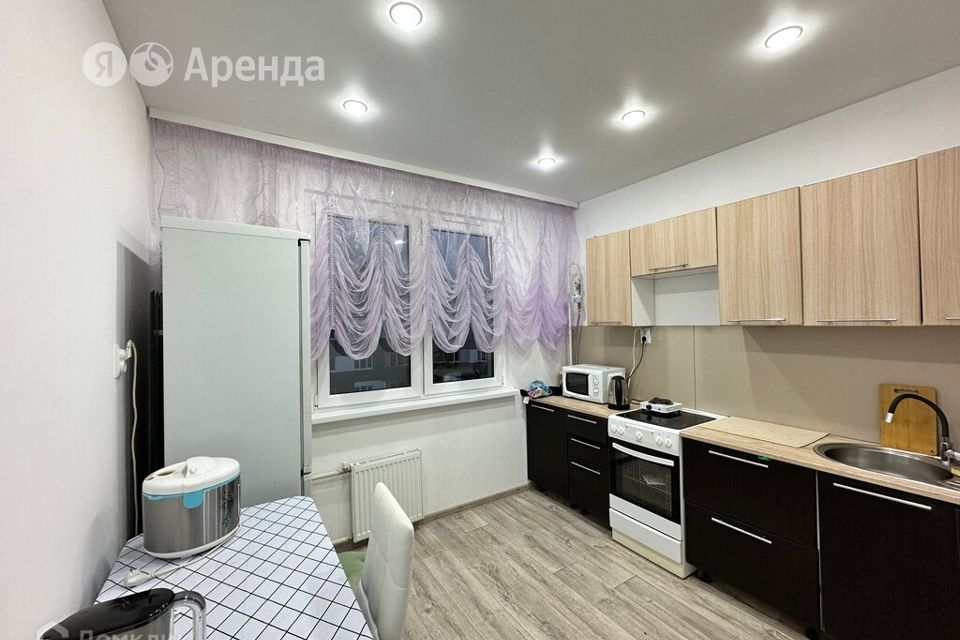 Сдаётся 2-комнатная квартира, 58 м²