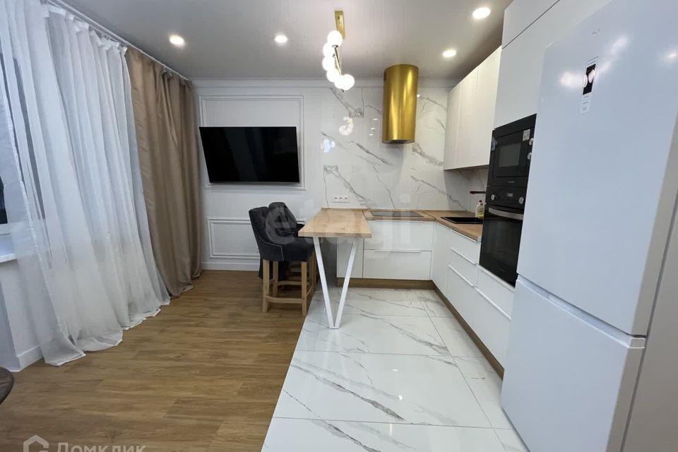 Сдаётся 1-комнатная квартира, 42 м²