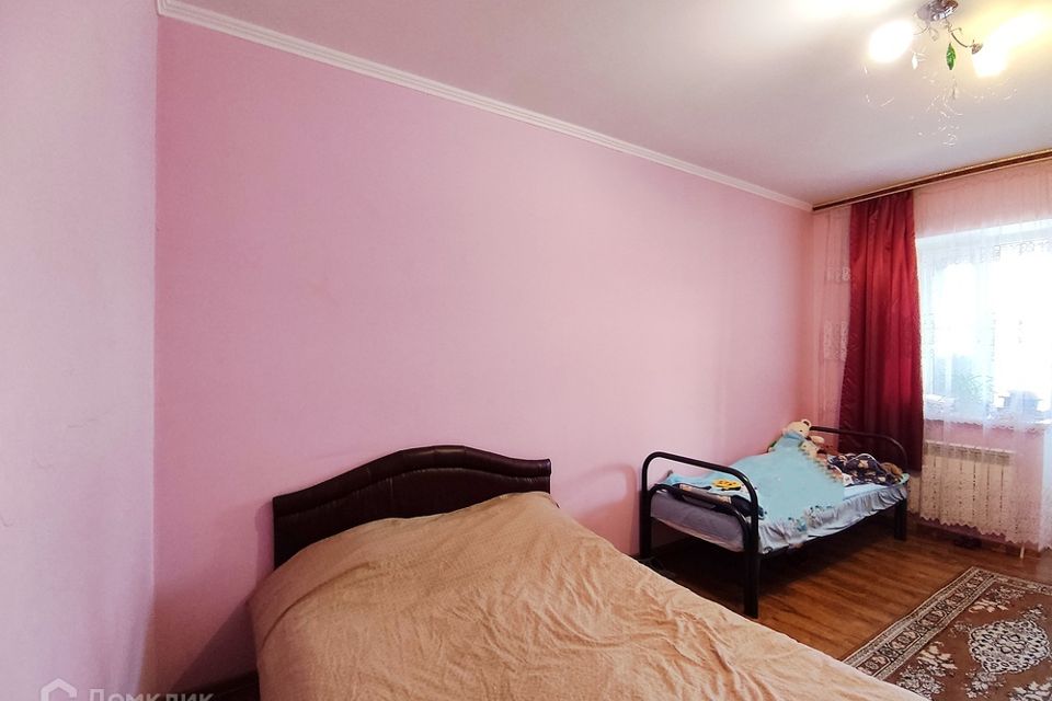 Продаётся 2-комнатная квартира, 65 м²