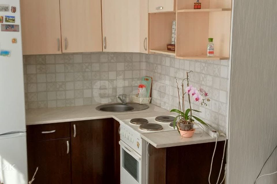 Продаётся 3-комнатная квартира, 61.8 м²