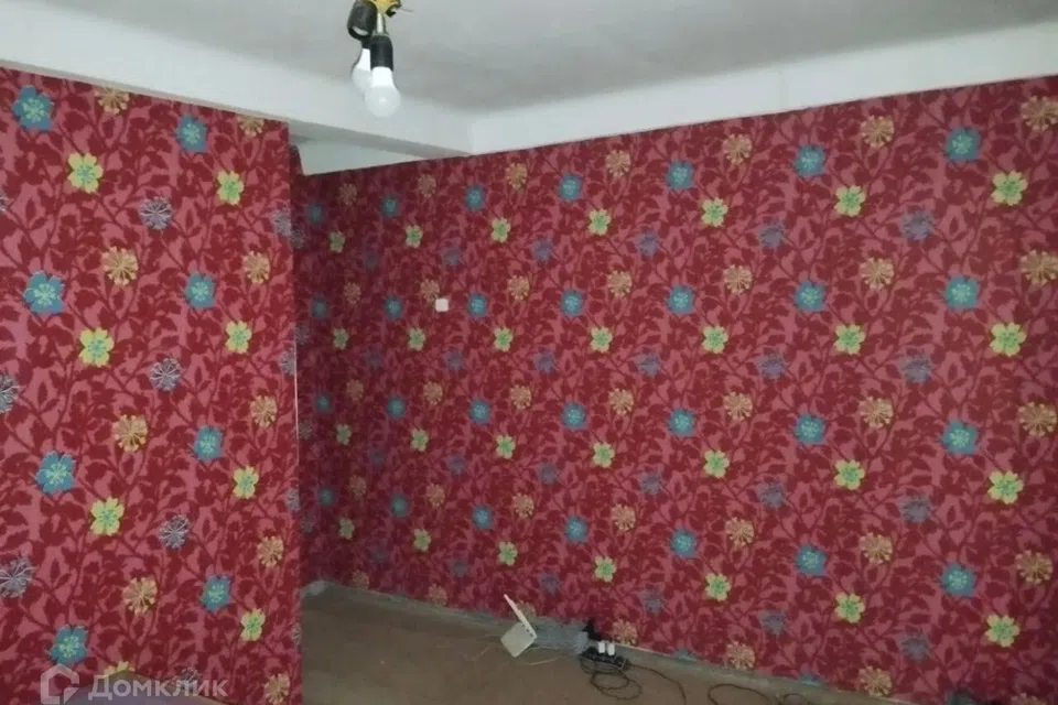 Продаётся 4-комнатная квартира, 58 м²