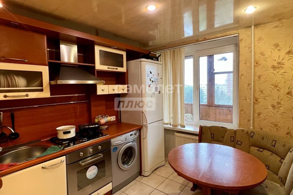 Сдаётся 2-комнатная квартира, 57 м²
