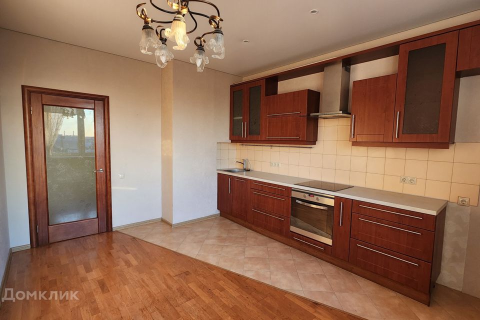 Продаётся 3-комнатная квартира, 82 м²