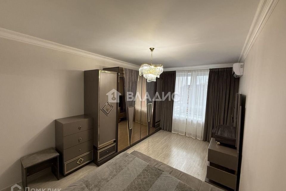 Продаётся 2-комнатная квартира, 77 м²