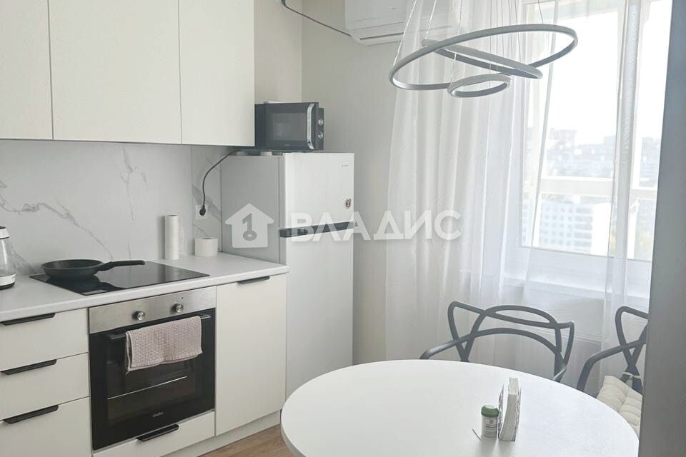 Продаётся 1-комнатная квартира, 35.6 м²