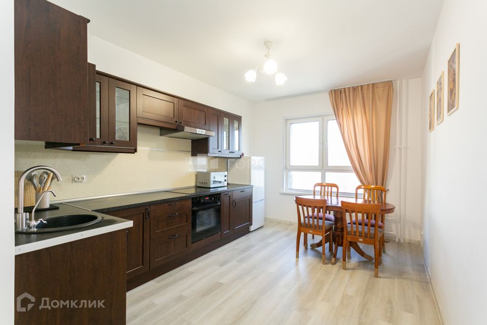 Сдаётся 2-комнатная квартира, 59 м²
