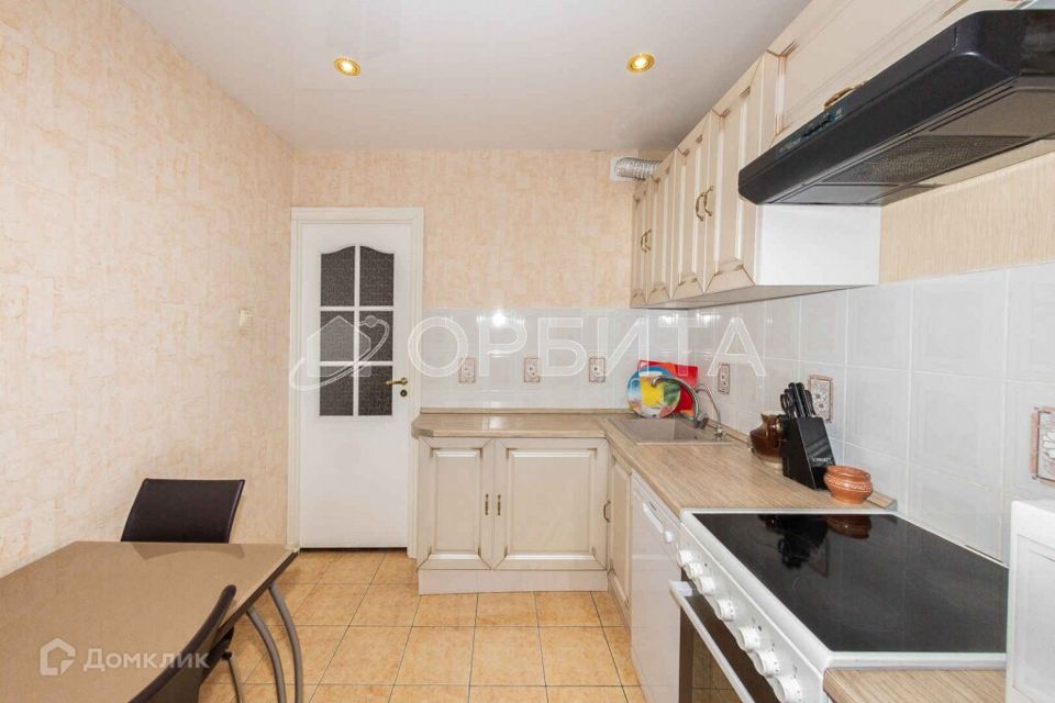 Продаётся 4-комнатная квартира, 79.3 м²