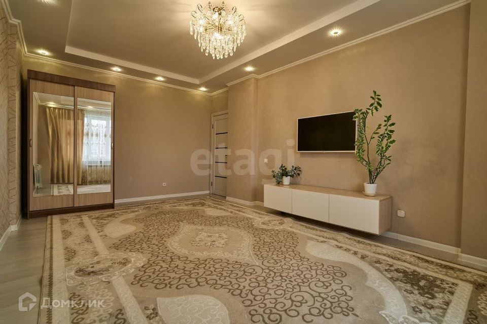 Продаётся 2-комнатная квартира, 61.9 м²