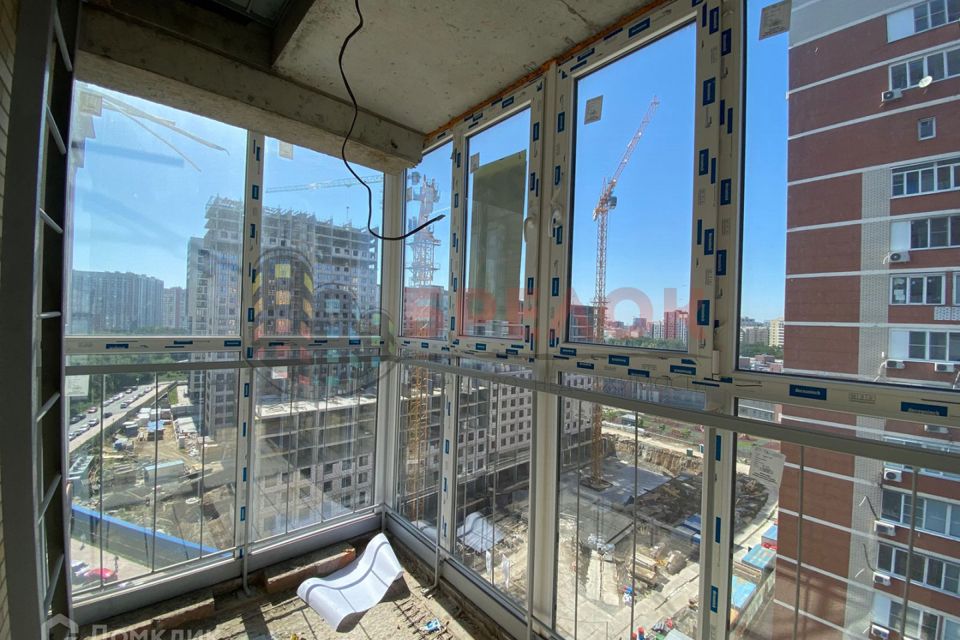 Продаётся 1-комнатная квартира, 42 м²