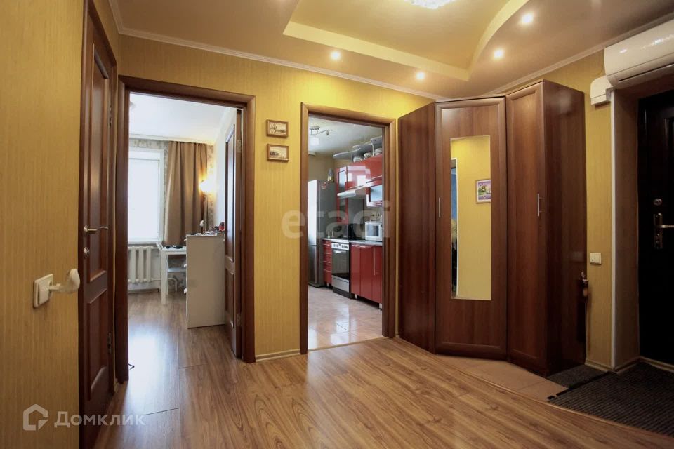 Продаётся 3-комнатная квартира, 57.6 м²