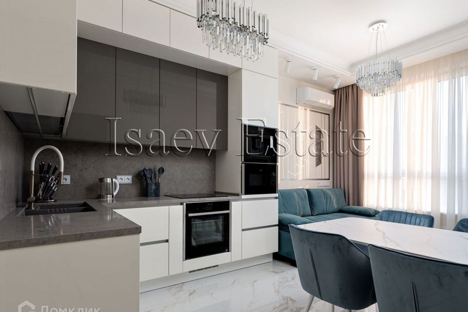 Продаётся 2-комнатная квартира, 69 м²