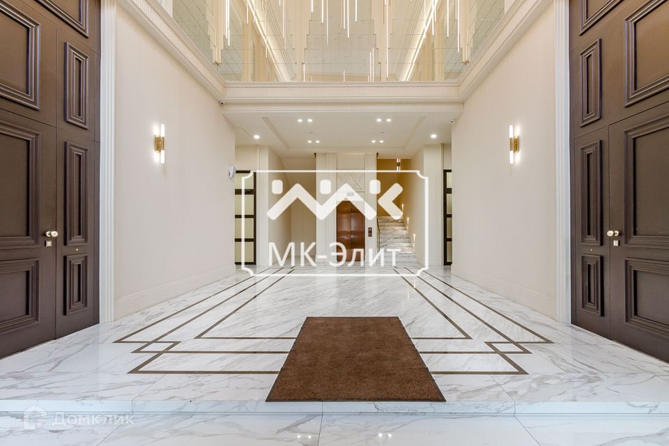 Продаётся 4-комнатная квартира, 137.2 м²