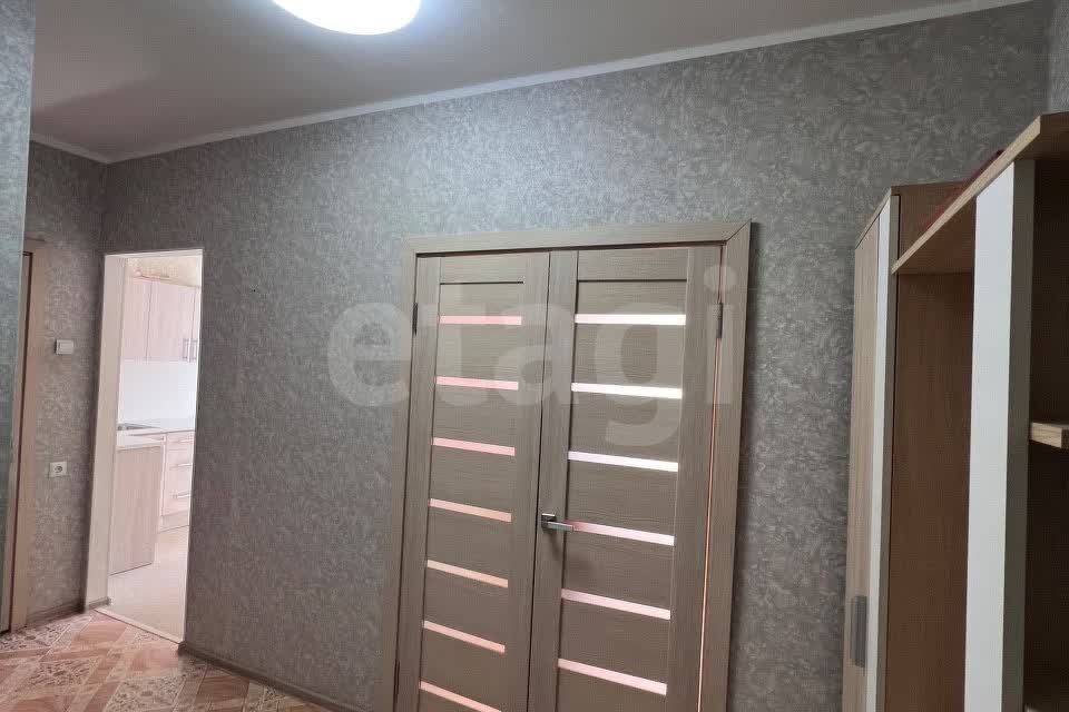 Продаётся 1-комнатная квартира, 35.7 м²