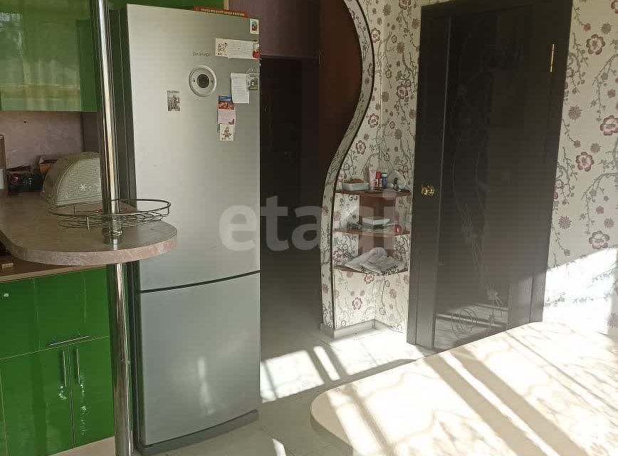 Продаётся 3-комнатная квартира, 58.5 м²