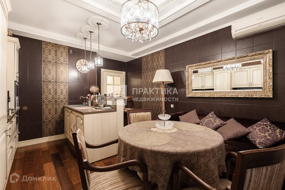 Продаётся 2-комнатная квартира, 75.4 м²