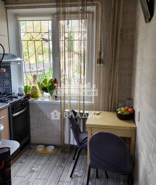 Продаётся 3-комнатная квартира, 61.3 м²