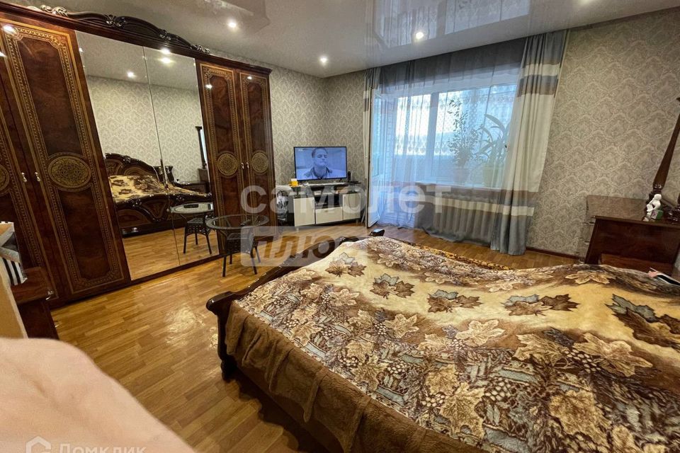 Продаётся 4-комнатная квартира, 97.9 м²
