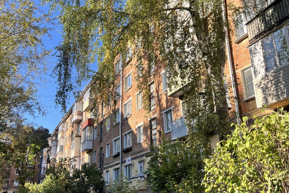 Продаётся 3-комнатная квартира, 54.9 м²