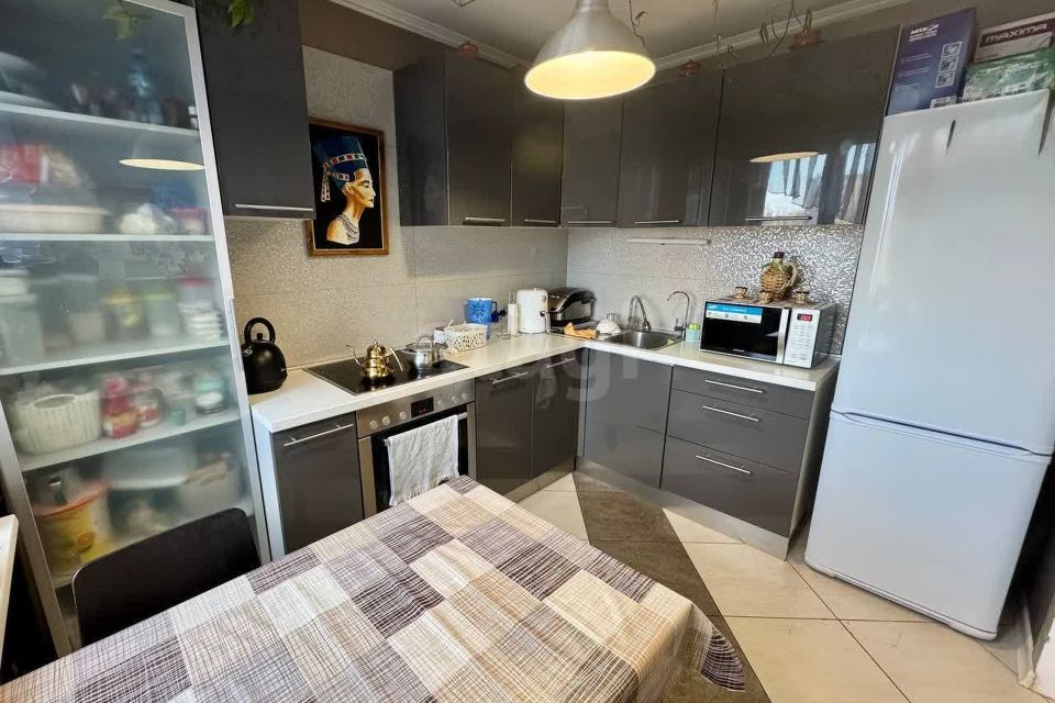 Продаётся 3-комнатная квартира, 65.2 м²