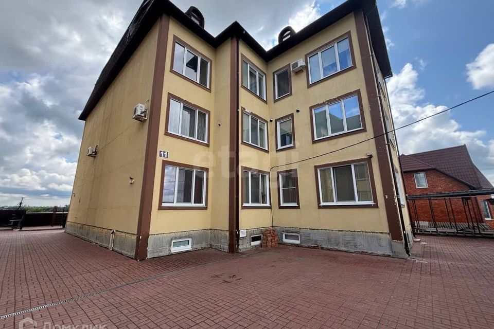 Продаётся 2-комнатная квартира, 83 м²