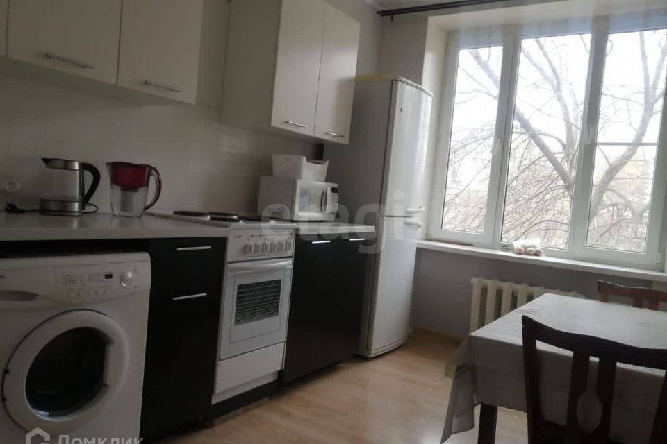 Продаётся 1-комнатная квартира, 43 м²