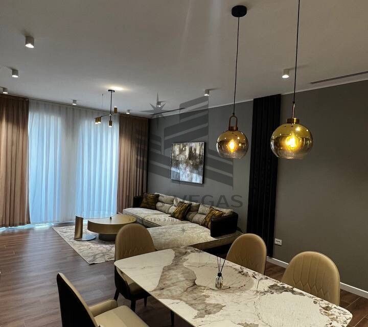 Сдаётся 2-комнатная квартира, 87 м²
