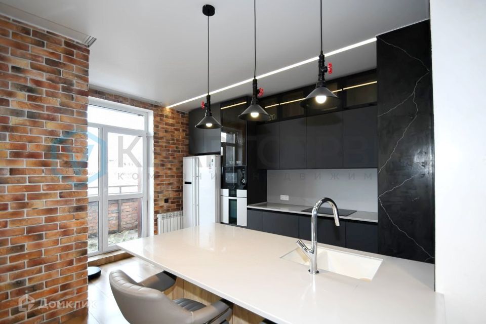 Продаётся 3-комнатная квартира, 79.7 м²