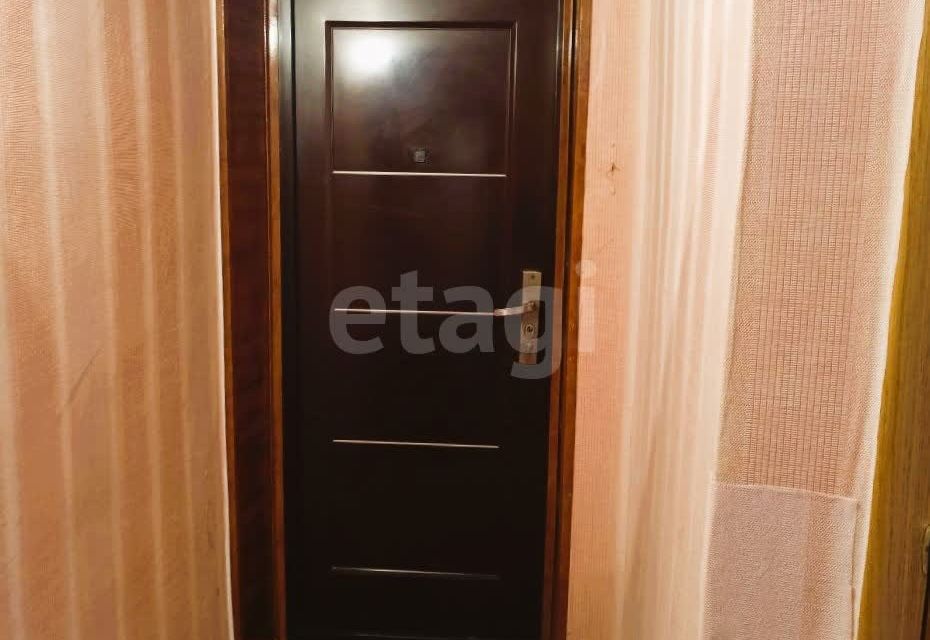 Продаётся 3-комнатная квартира, 57.4 м²