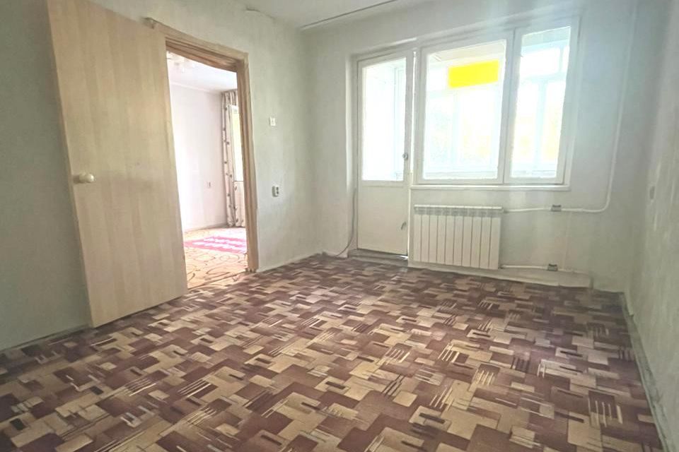 Продаётся 3-комнатная квартира, 56.1 м²