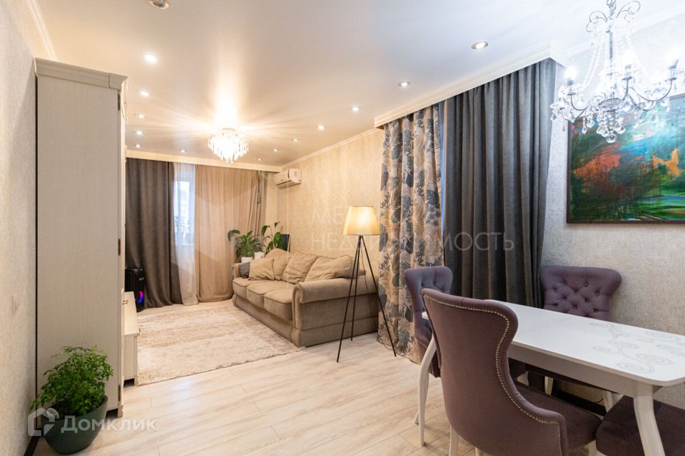 Продаётся 2-комнатная квартира, 77 м²