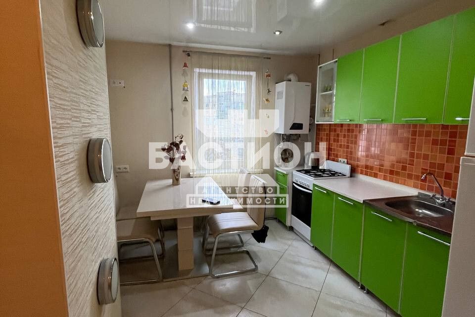 Продаётся 4-комнатная квартира, 94.6 м²