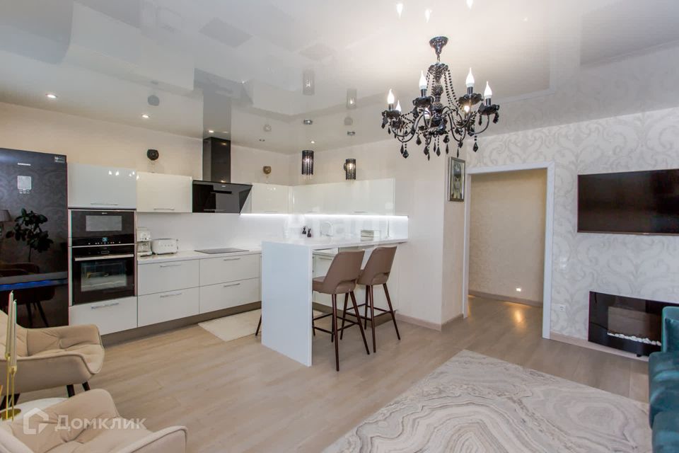 Продаётся 3-комнатная квартира, 65.5 м²