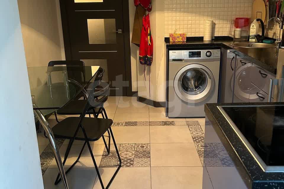 Продаётся 3-комнатная квартира, 64.8 м²