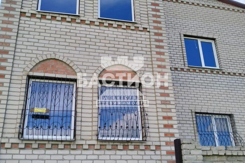 Продаётся 3-этажный дом, 194.8 м²