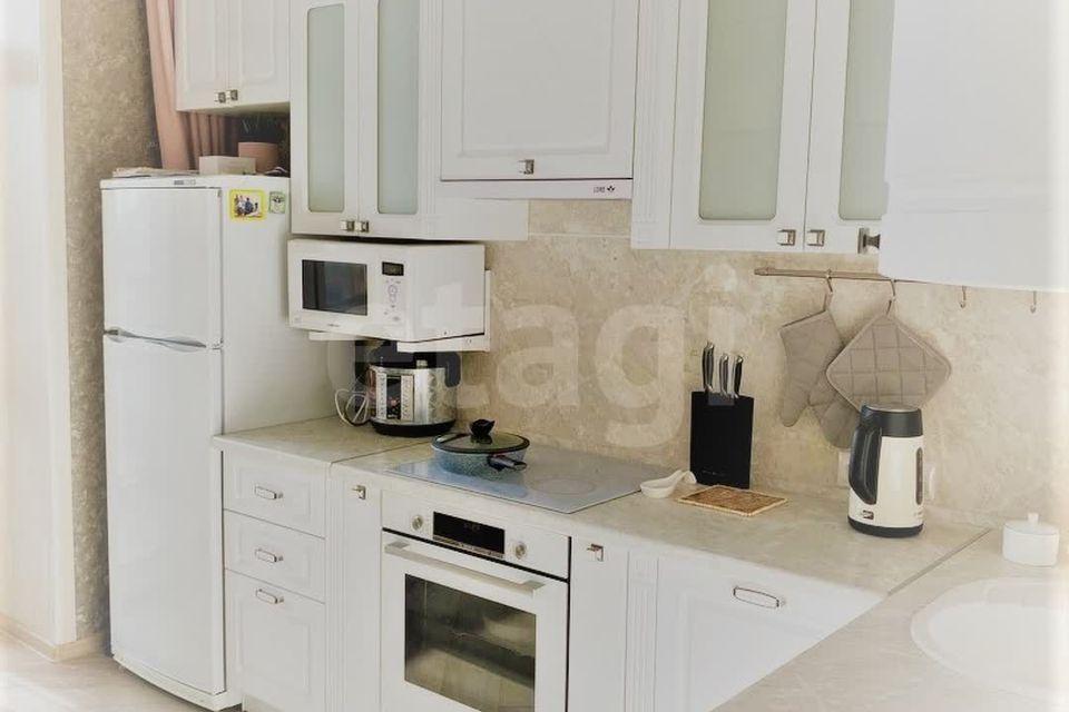 Продаётся 1-комнатная квартира, 40.2 м²