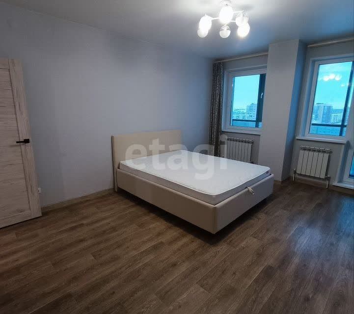 Продаётся 1-комнатная квартира, 42.3 м²