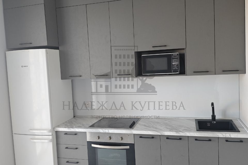 Сдаётся 1-комнатная квартира, 42 м²