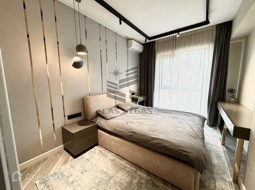 Сдаётся 2-комнатная квартира, 70 м²