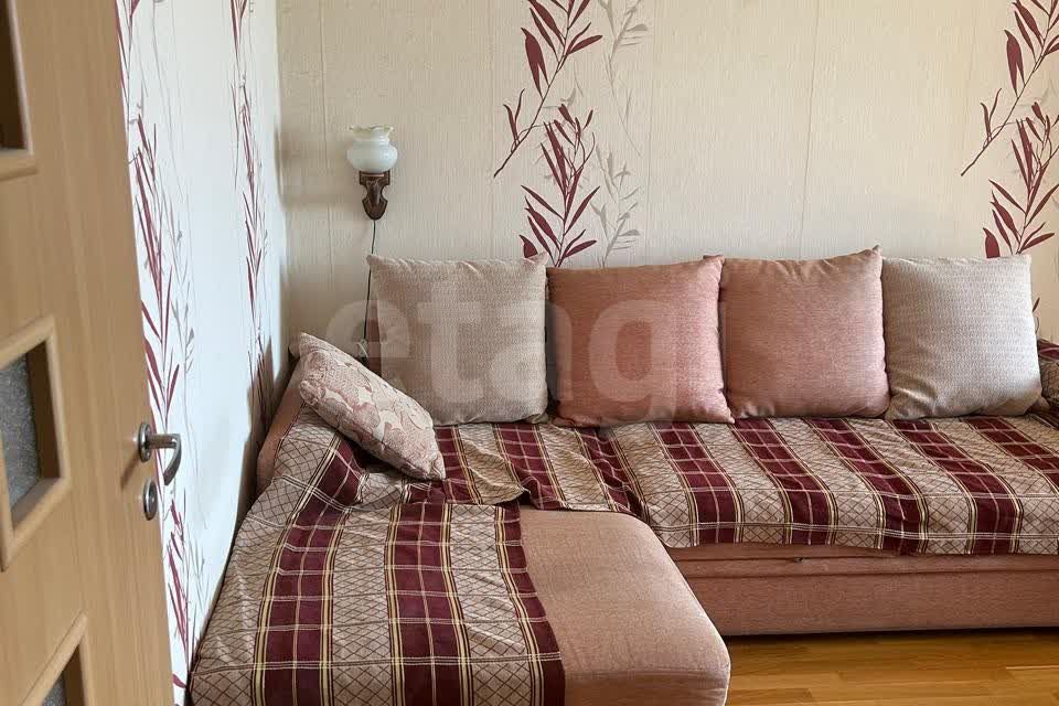 Продаётся 3-комнатная квартира, 61.9 м²