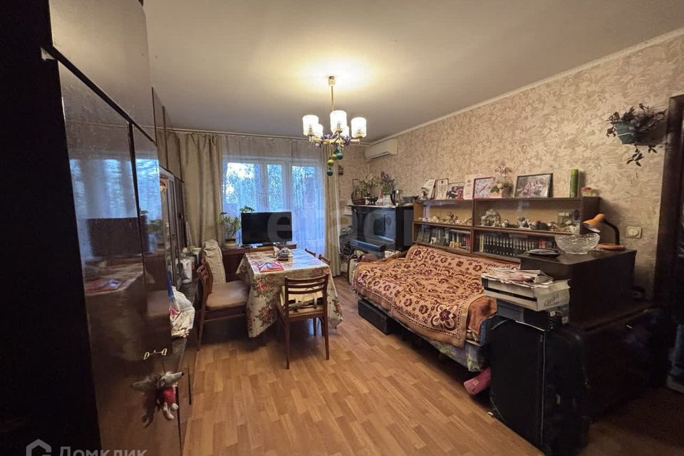Продаётся 1-комнатная квартира, 38 м²