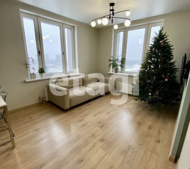 Продаётся 4-комнатная квартира, 72.2 м²