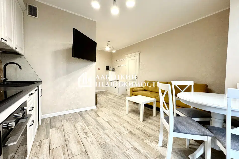Продаётся 1-комнатная квартира, 40.4 м²