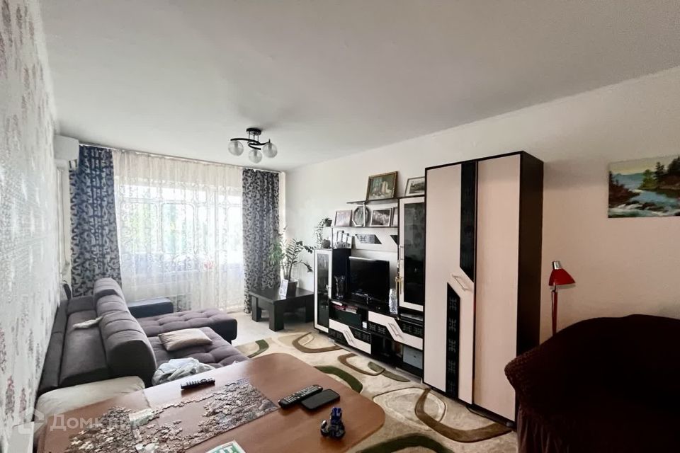 Продаётся 2-комнатная квартира, 44.8 м²