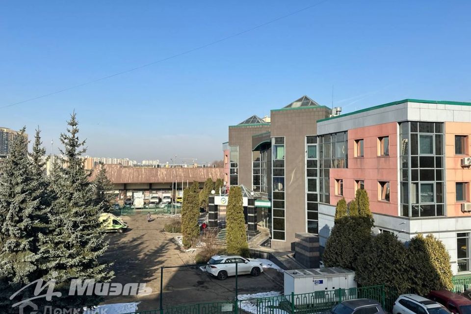 Продаётся 8-комнатная квартира, 186.1 м²