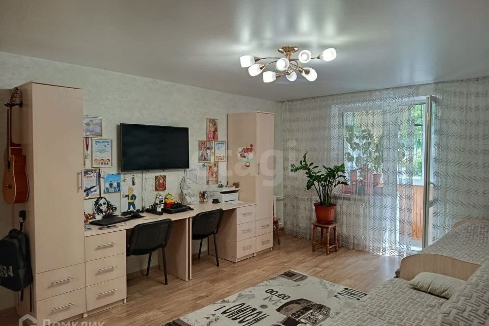 Продаётся 3-комнатная квартира, 77 м²