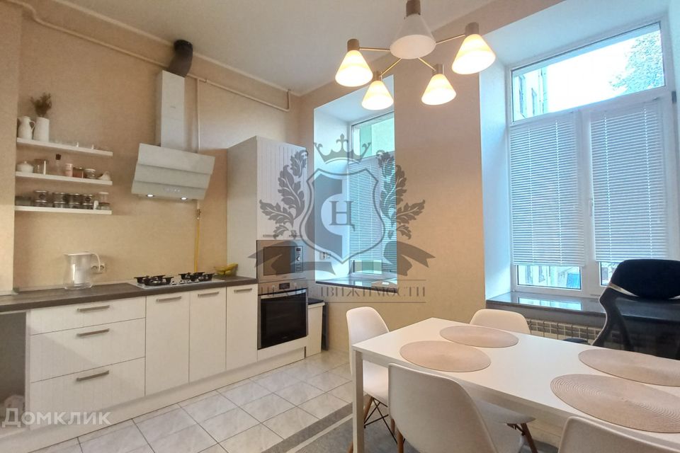 Сдаётся 3-комнатная квартира, 87 м²