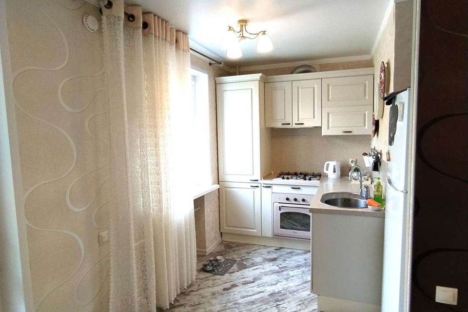 Продаётся 3-комнатная квартира, 60.8 м²