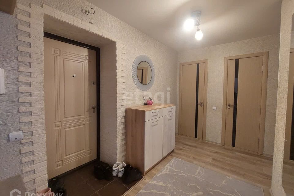 Продаётся 2-комнатная квартира, 65.4 м²