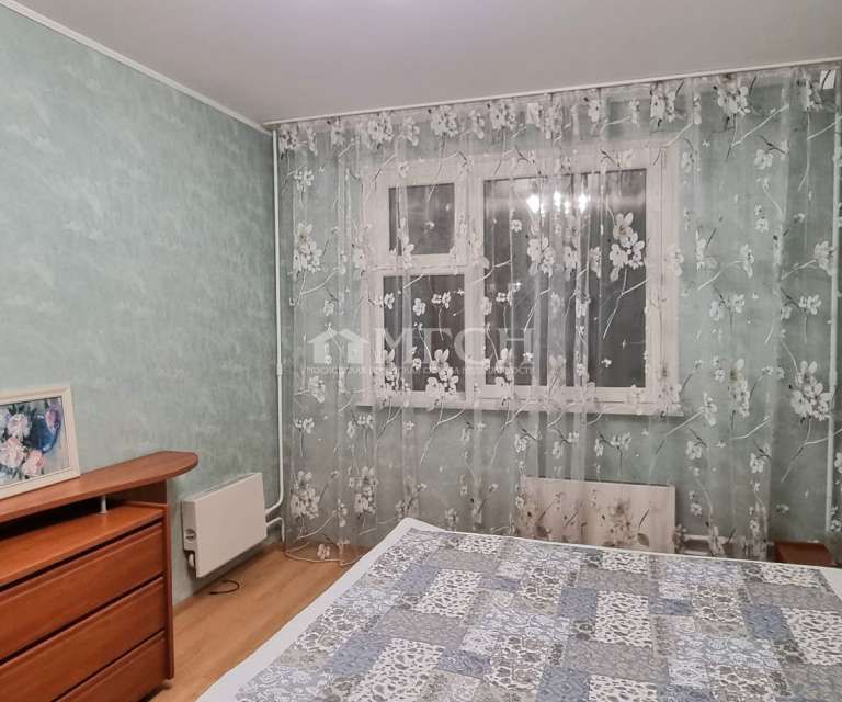 Сдаётся 2-комнатная квартира, 57.2 м²