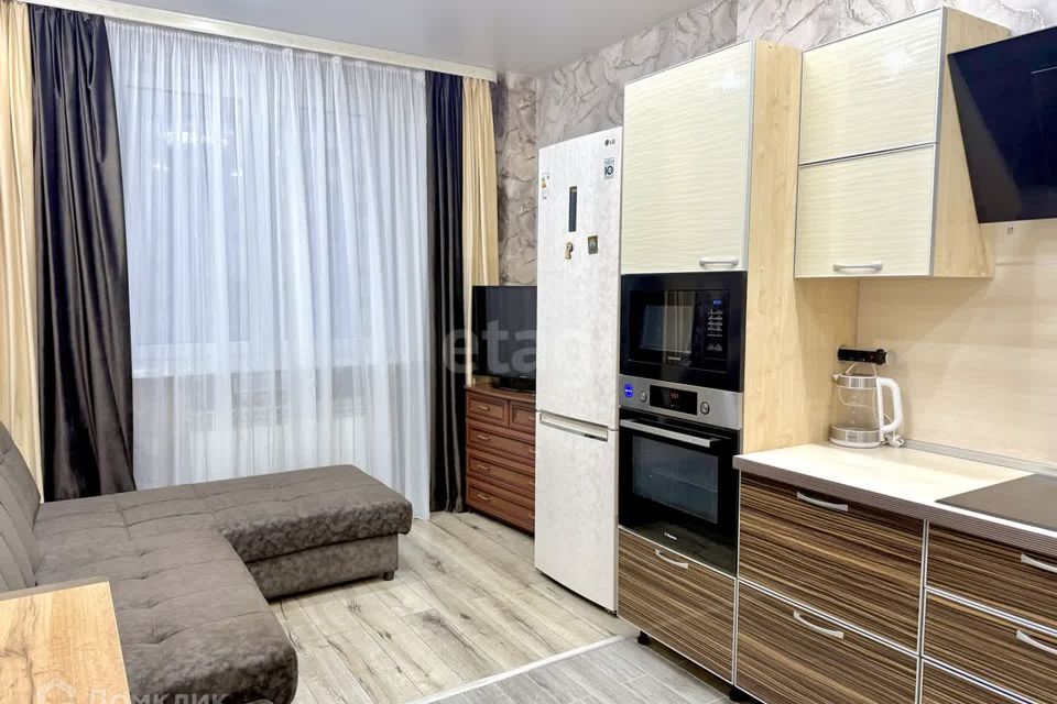 Продаётся 1-комнатная квартира, 41.2 м²